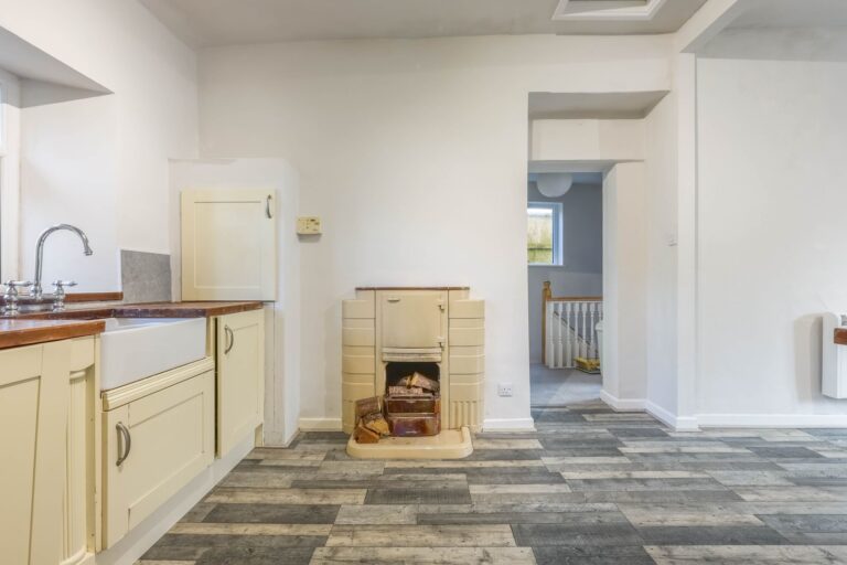 Ashwood Kents Bank Road Image