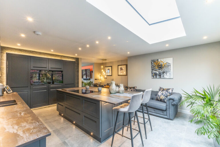 Silver Howe Close Image