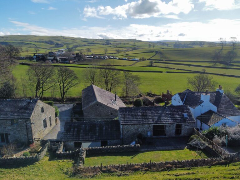 Kestrel Barn Image