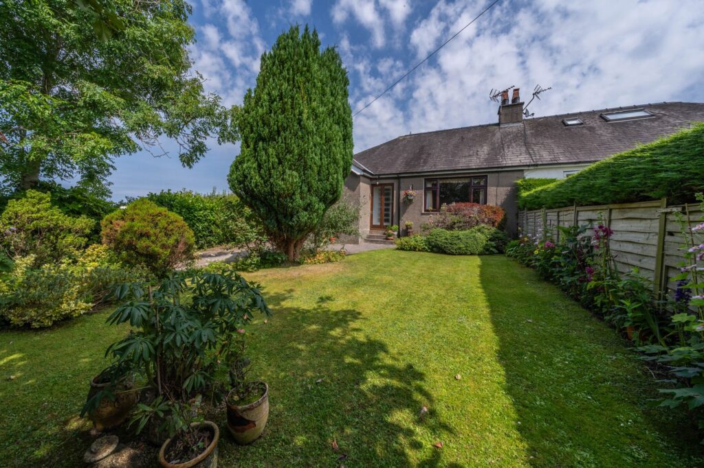 Kirkhead Road Image 0