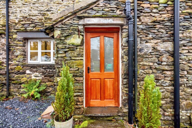 Gilthroton Hayloft Image