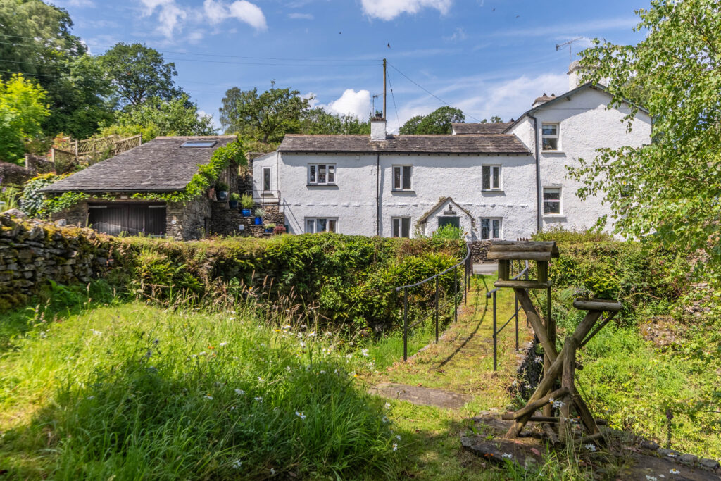 Lound Cottage Image 0