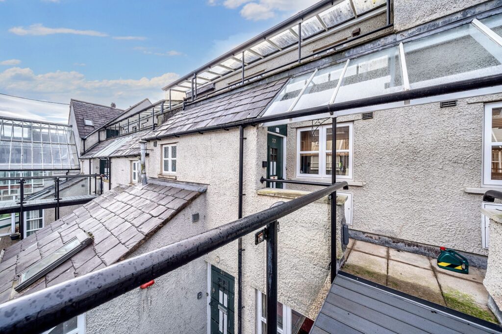Websters Yard Highgate Image 0