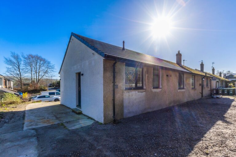 Empsom Road Image