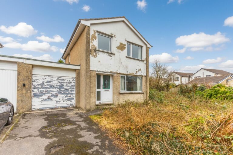 Mayfield Drive Image