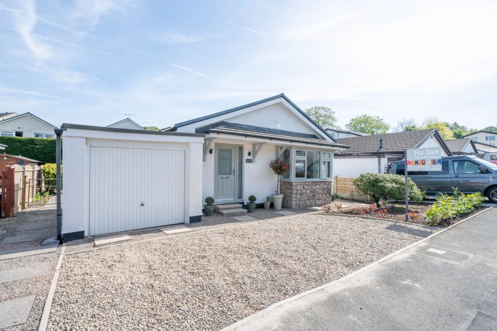 Willow Drive Image 0