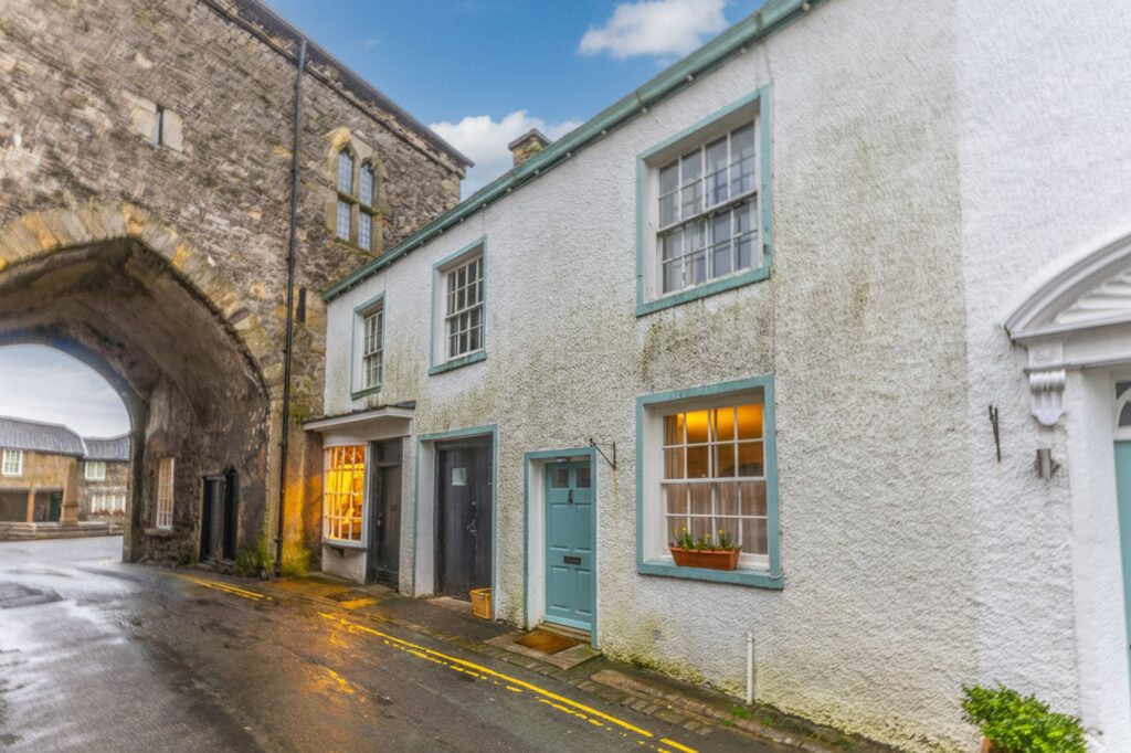Tower Cottage Cavendish Street Image 0
