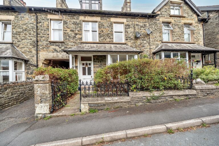 Bainbridge Road Image