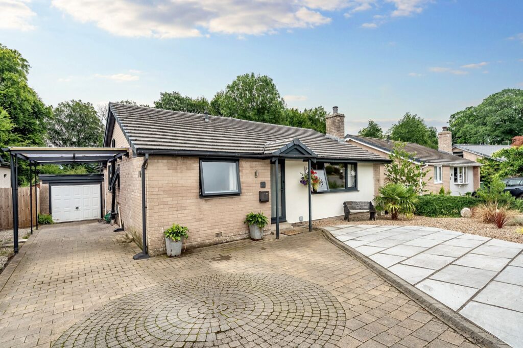 Riverbank Road Image 0