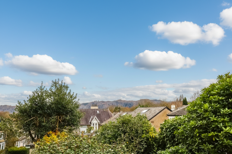Queens Drive Image