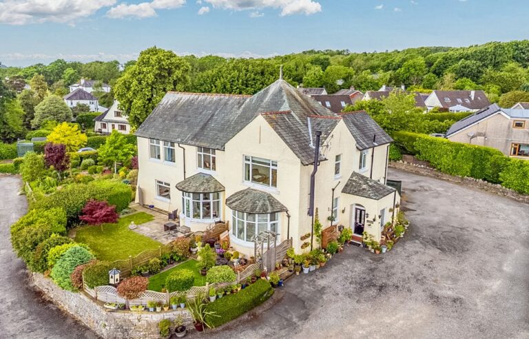 Cardrona Court Image