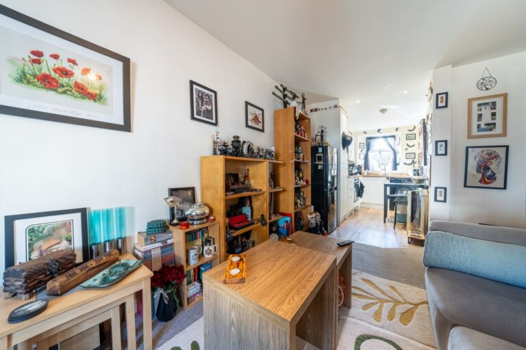 Flat 1 Image