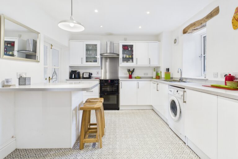 Hutton Manor Cottage Image