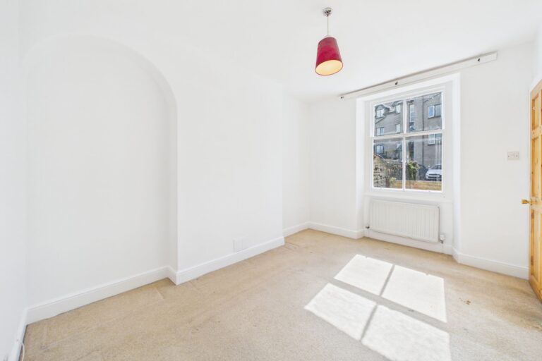 32a Windermere Road Image