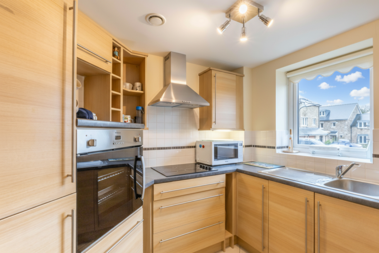 Apartment 33 Image