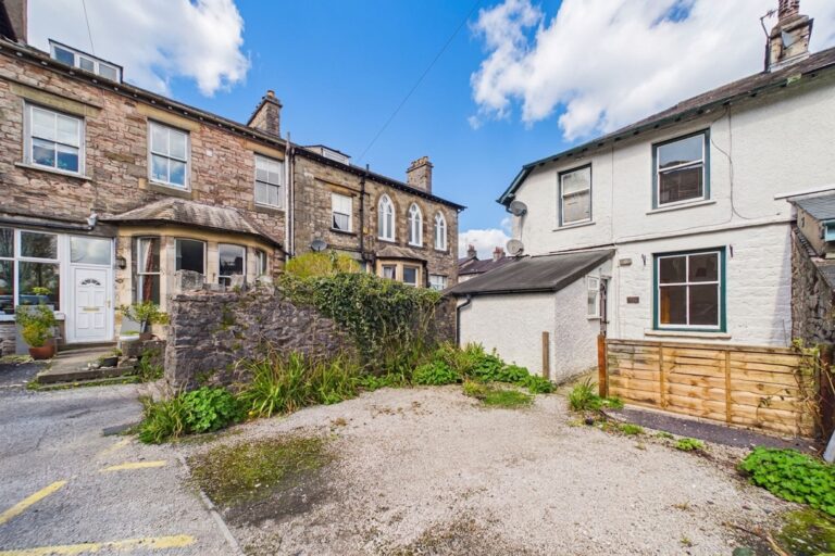 32a Windermere Road Image