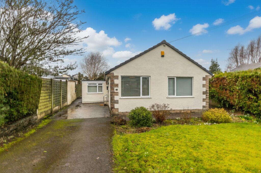 Meadowside Close Image 0