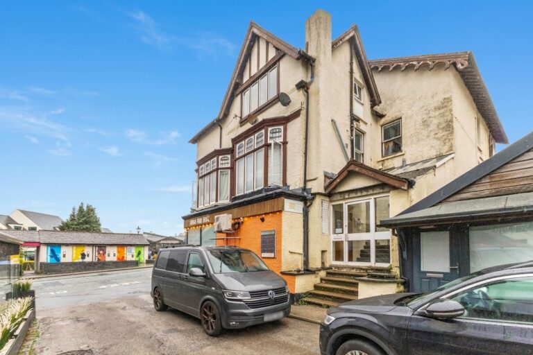 Westmorland House Lake Road Image