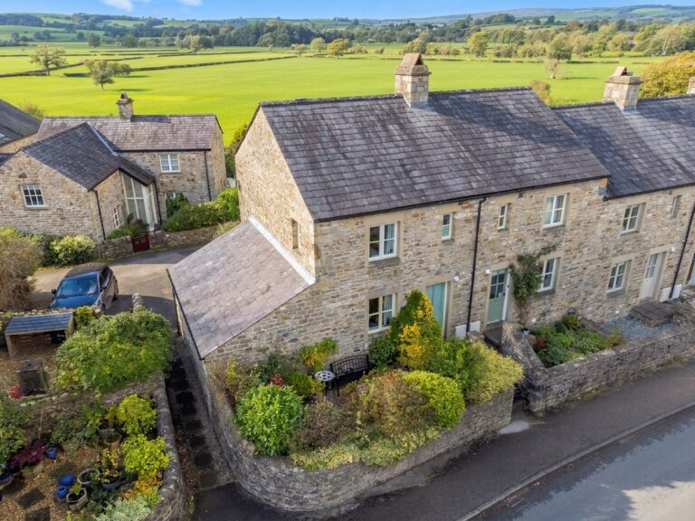 Melling Brow Image